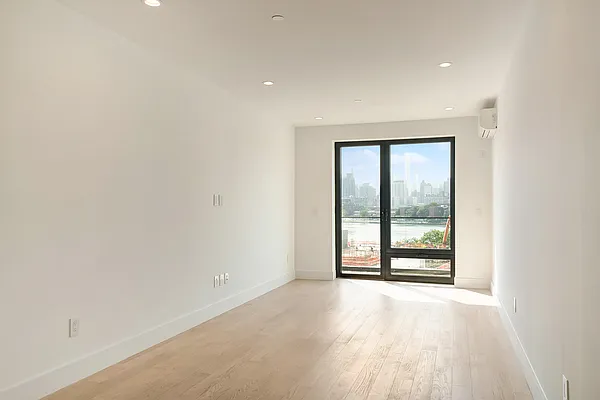 Rented by Bond New York | media 3