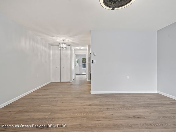 4th image of 302C Malvern Court