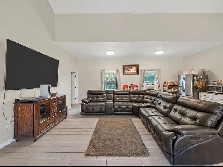 1571 Highland Park Way — Photo 6