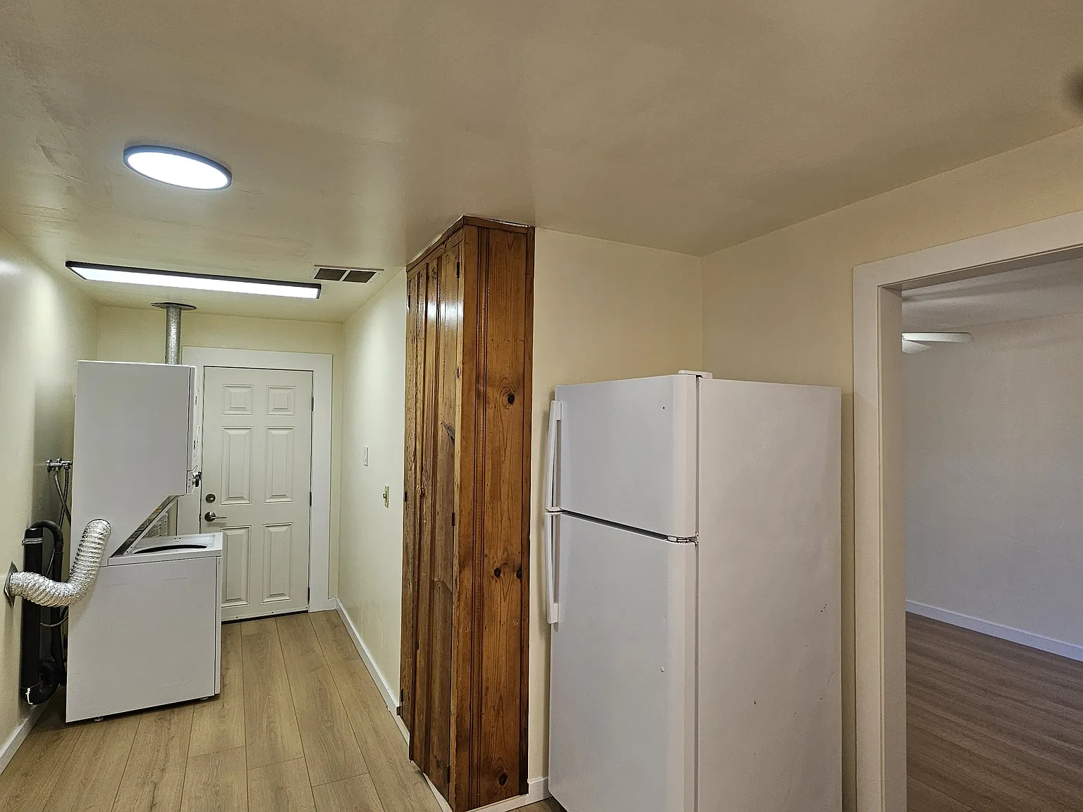 Studio, 400 sqft, $1,650 — Photo 4