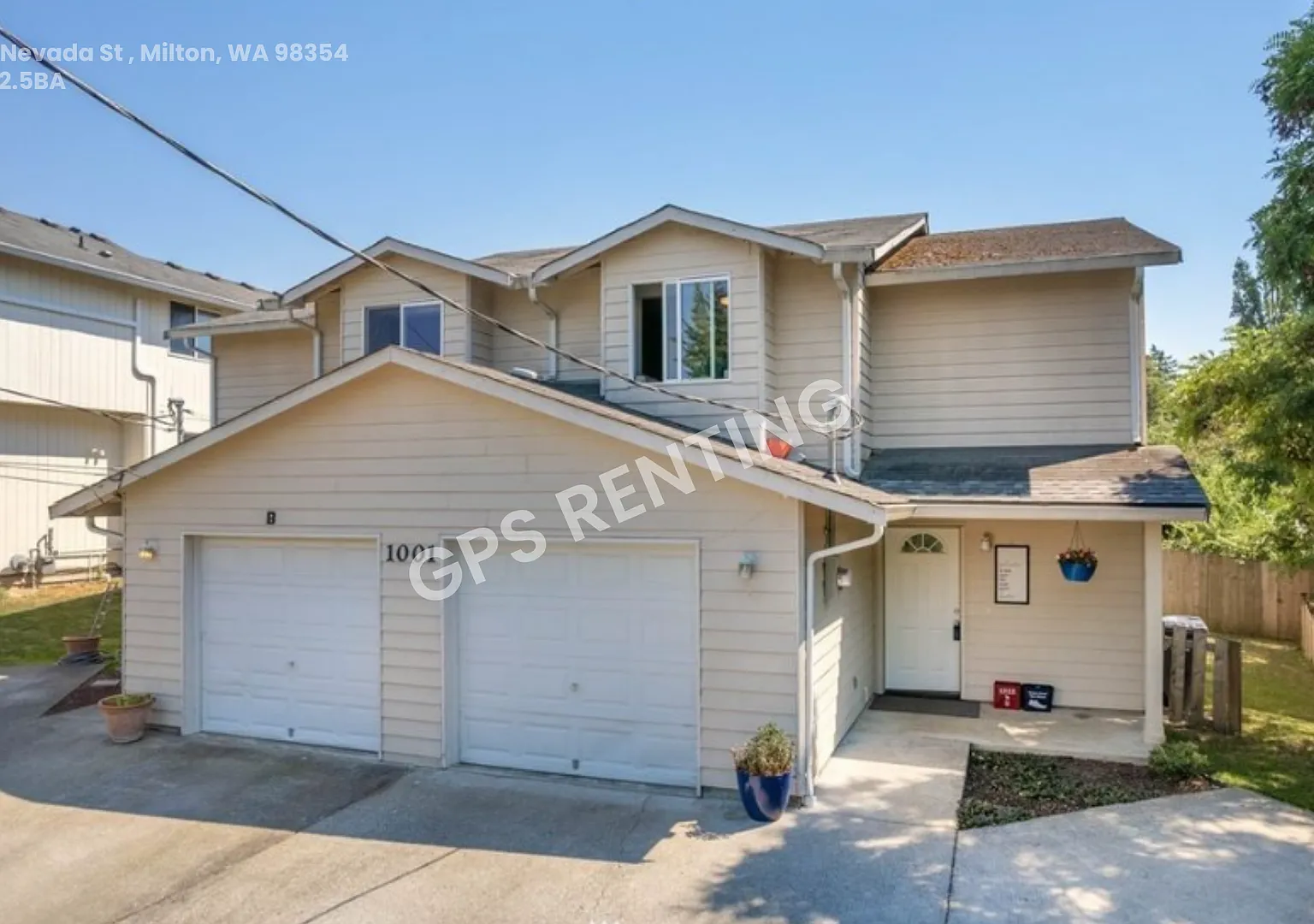 Don't Miss This Turn-Key Duplex in Milton! — Photo 1