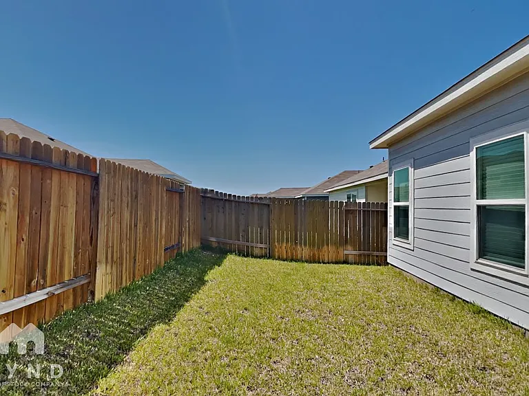 15518 Caramel Springs Dr — Photo 22