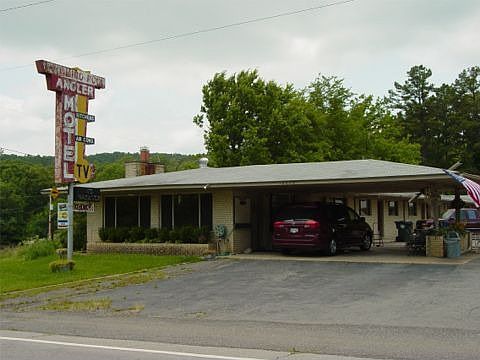 Motel Front