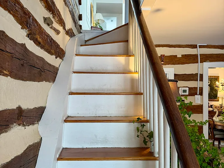 122 N Washington St — Photo 11