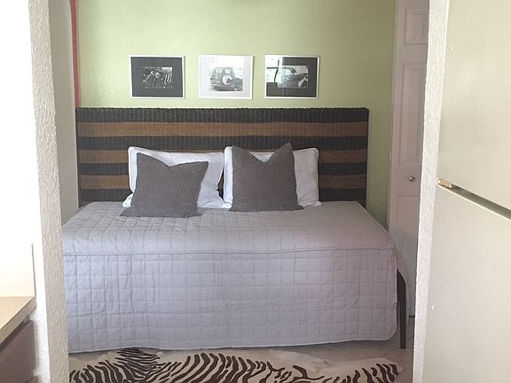 5th image of 359 Meridian Ave APT 204