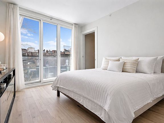 5th image of 15 E 19th St #2B