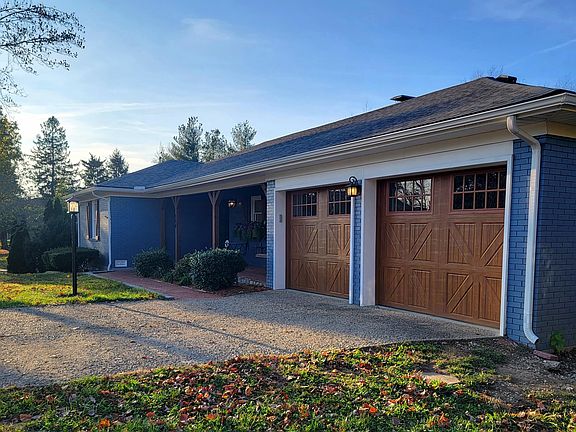 2nd image of 124 Belair Dr