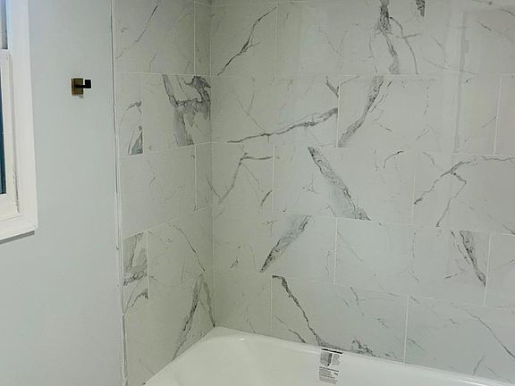 5th image of 507 N 52nd St Floor 1