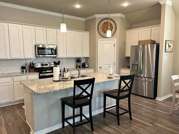 4th image of 7104 Birdsnest Way