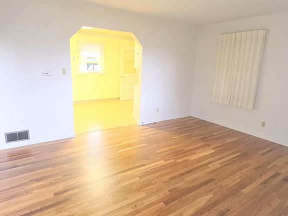 5th image of 3618 Bevans St