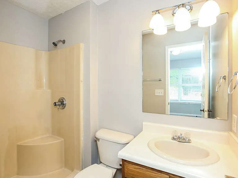 7825 Jaclyn Dr — Photo 9