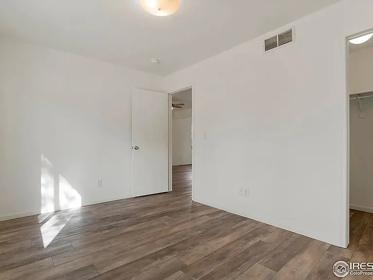 Aurora Way — Photo 9