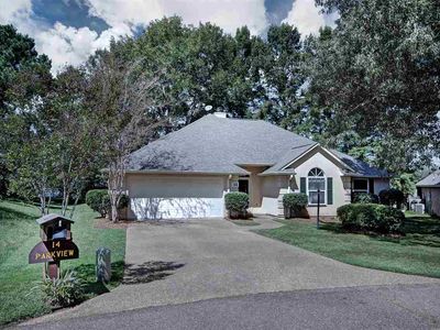 14 Parkview Rd, Clinton, MS, 39056