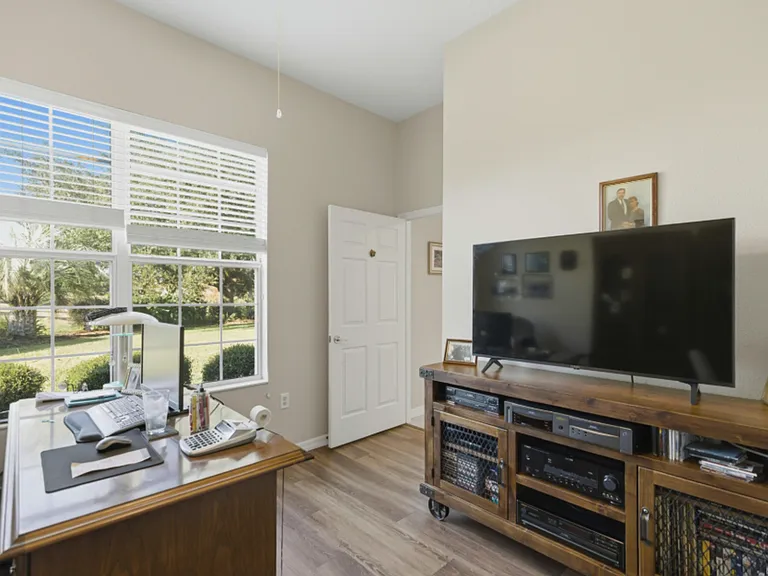 8821 SW 82nd Court Rd — Photo 8