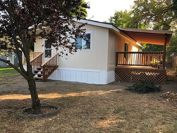 Side View of Covered Deck