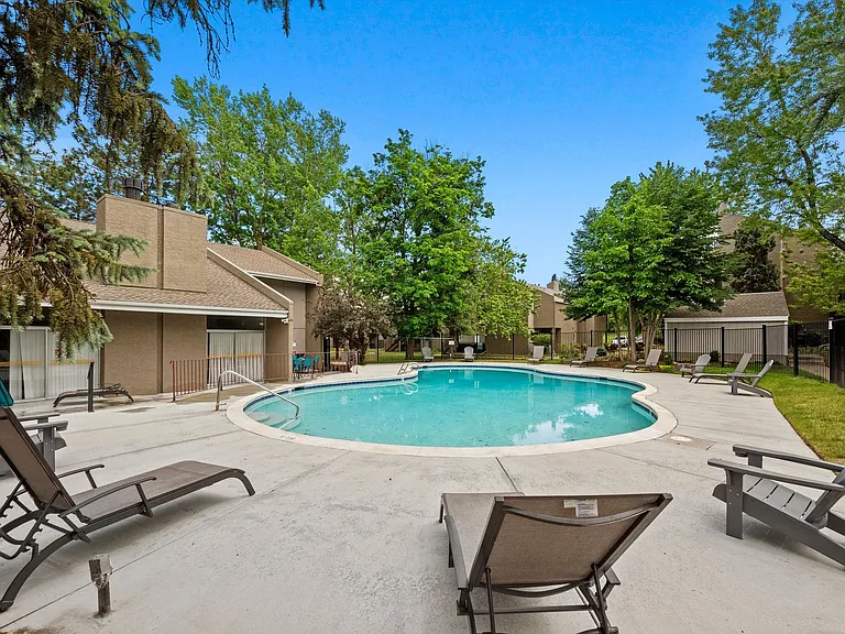 5300 E Cherry Creek South Dr #1004 — Photo 8