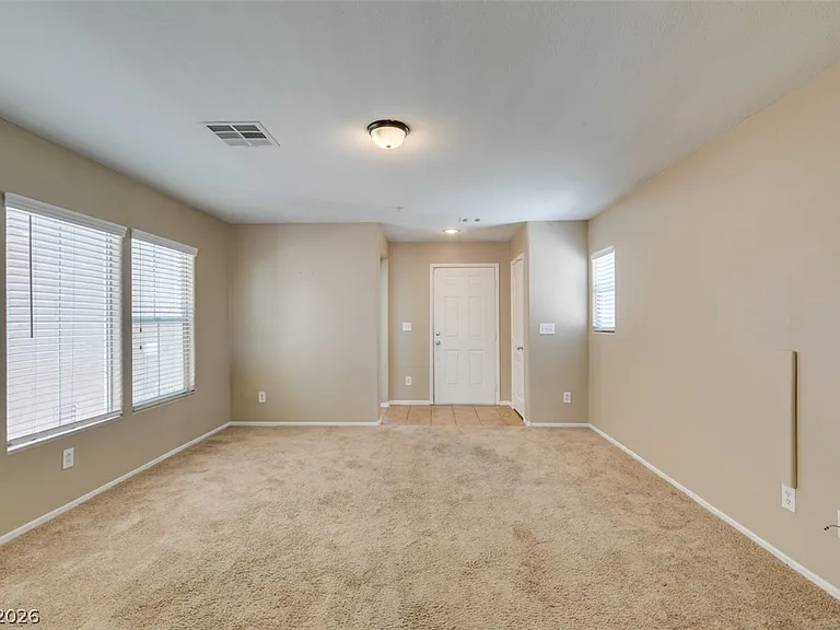 1155 Paradise Garden Dr — Photo 7