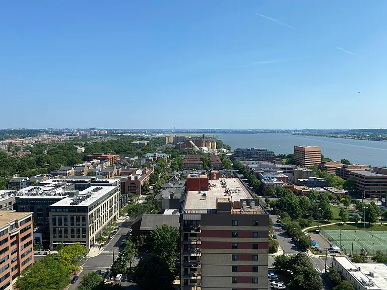 400 Madison St #403 — Photo 34