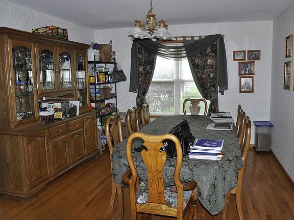 4th image of 100 E Harbor Dr