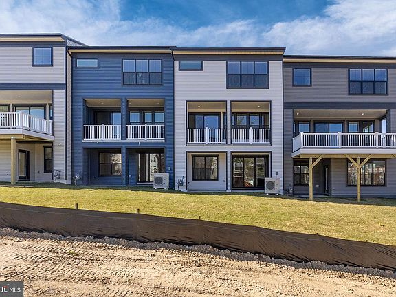 5th image of 8458 Begonia Ln
