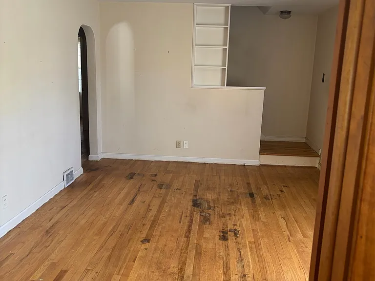 412 Joan Ave — Photo 8