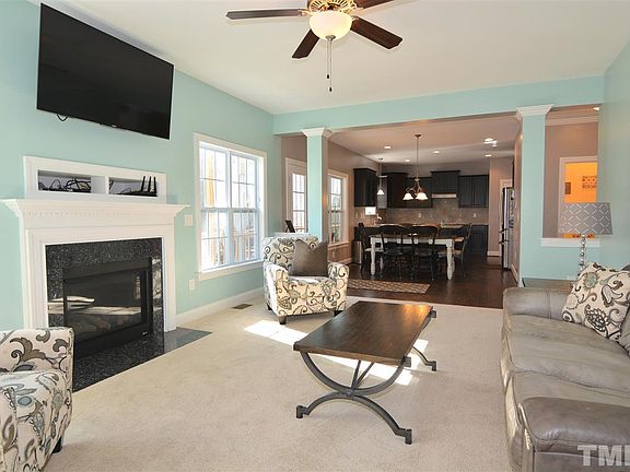 5th image of 351 Ainsley Ct
