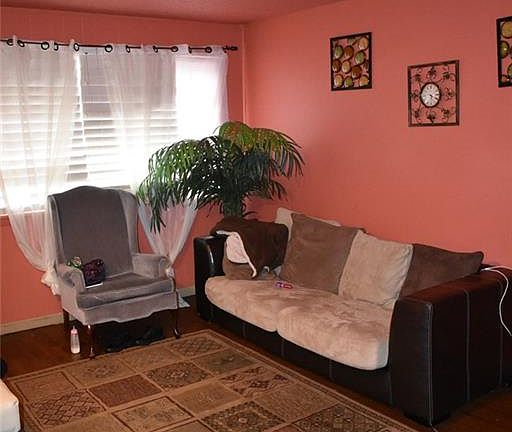 2nd image of 1217 W Persimmon St