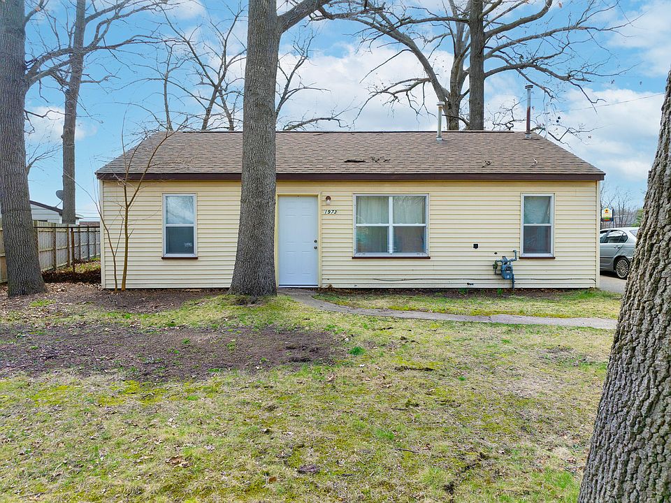 1973 Evanston Ave, Muskegon, MI 49442 Zillow