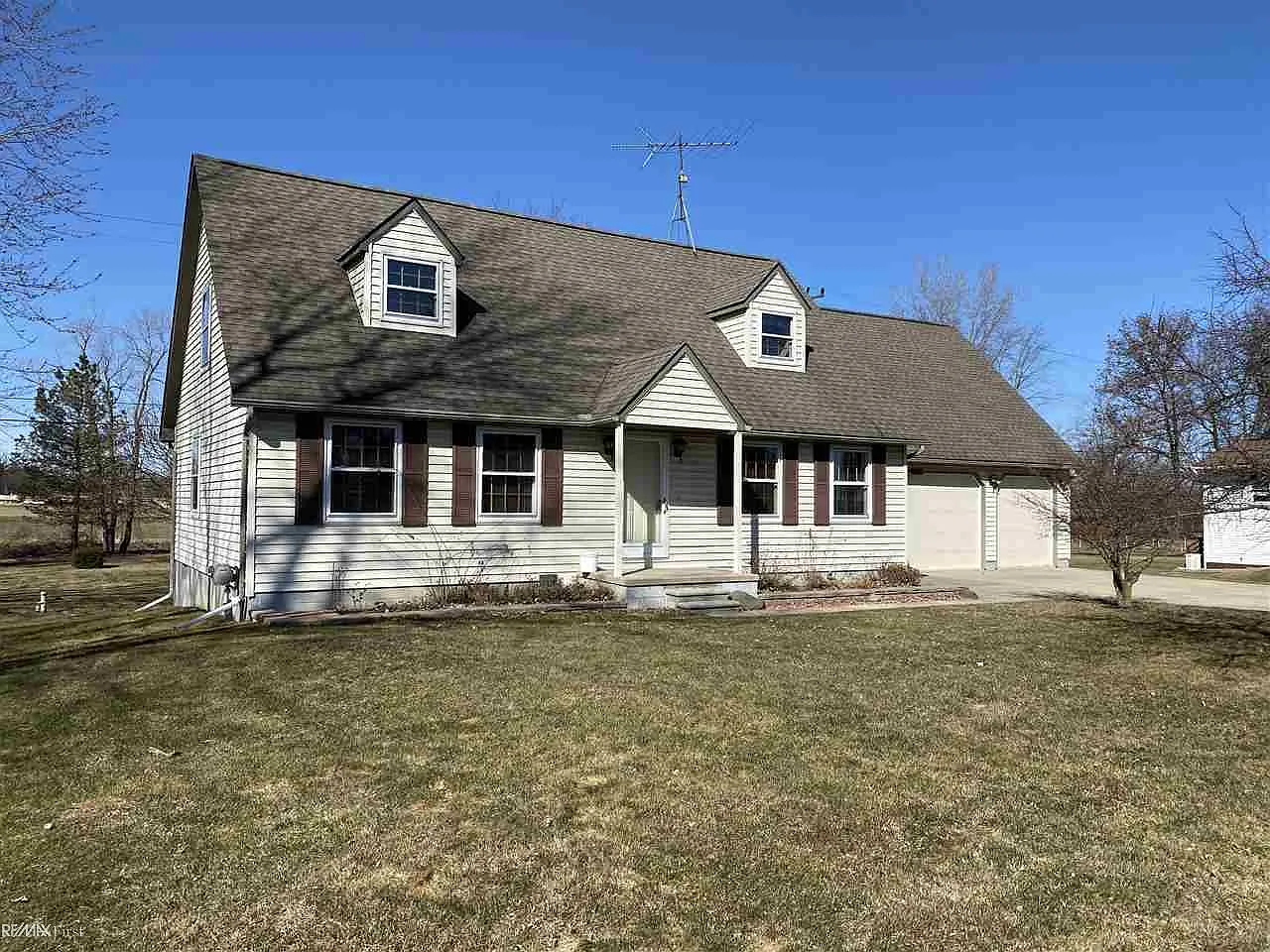 5436 Van Dyke Rd photo 1