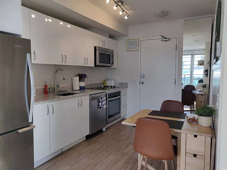450 8th Ave SE #1001 — Photo 34