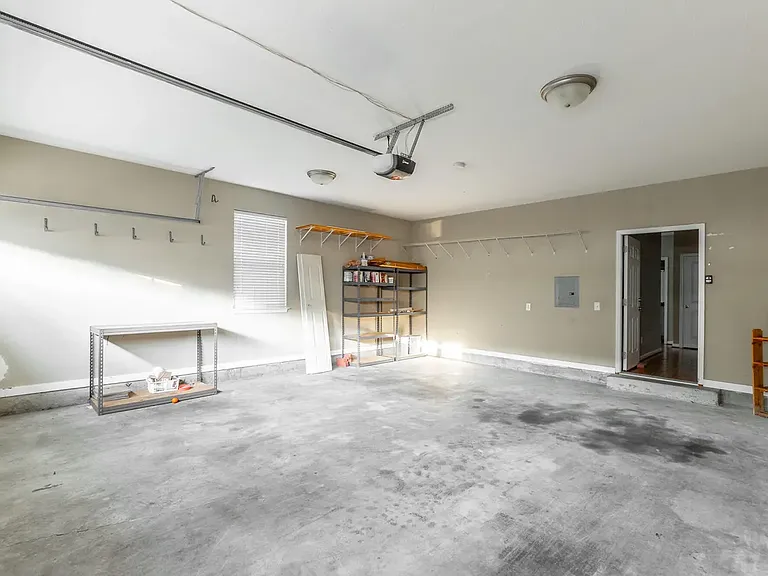 4102 Regency Ct — Photo 25