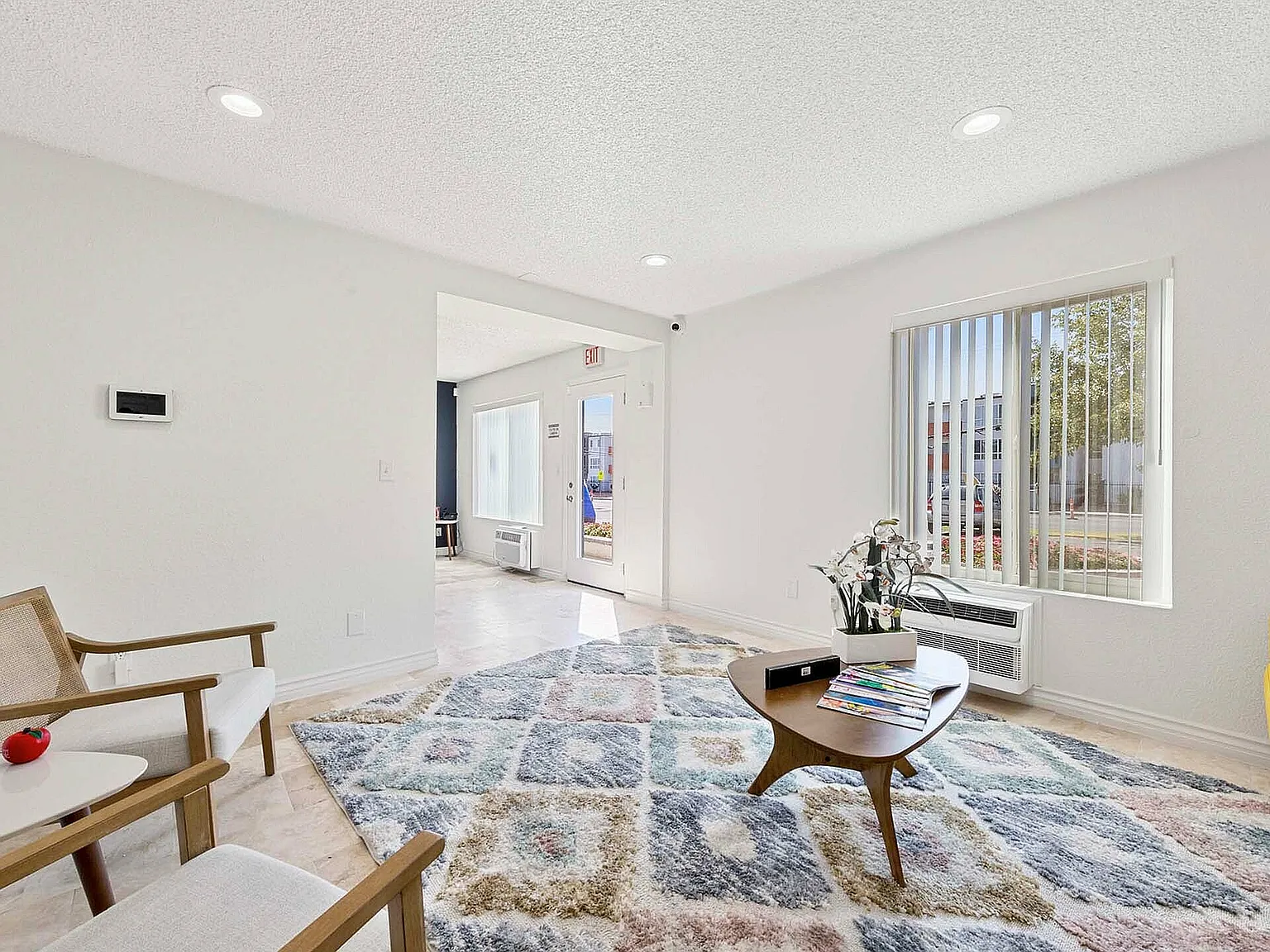 Residence at Sierra Vista — Photo 4