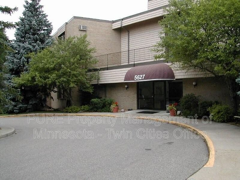 1st image of 5627 Green Circle Dr APT 121