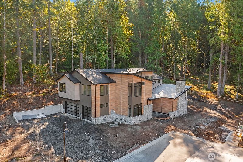 4th image of 21099 SE 80th Street