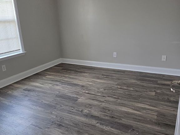 4th image of 326 Browning Dr