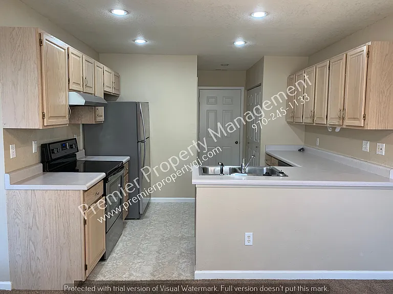 526 Rado Dr — Photo 4