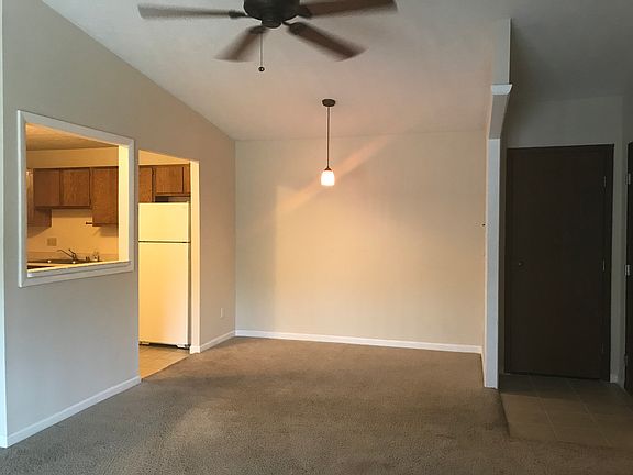2nd image of 7236 Creekview Dr APT 9