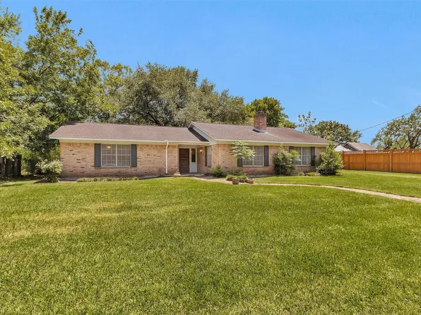 602 Gibbs St, Navasota, TX 77868