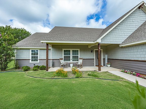 4th image of 1018 Westwood Dr