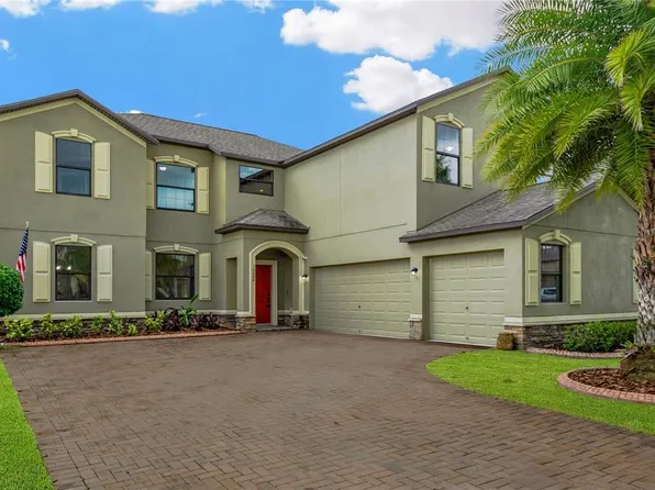 10004 Celtic Ash Dr, Ruskin, FL 33573