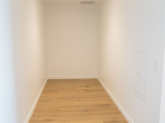 4th image of 1808 Minor Ave #1507