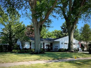 909 Strowbridge Dr, Huron, OH 44839
