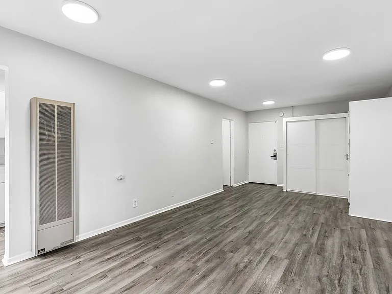 1253 Havenhurst Drive — Photo 38