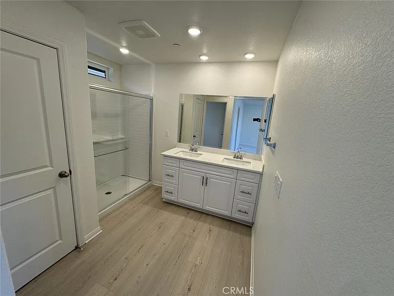15993 Alamo Ct — Photo 16