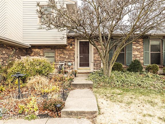 2nd image of 2349 Oakbark St