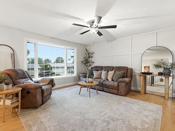 3rd image of 5256 Sun Valley Dr