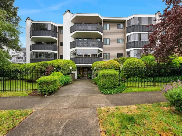 1031 Burdett Ave N #103, Victoria, BC V8V 3G9
