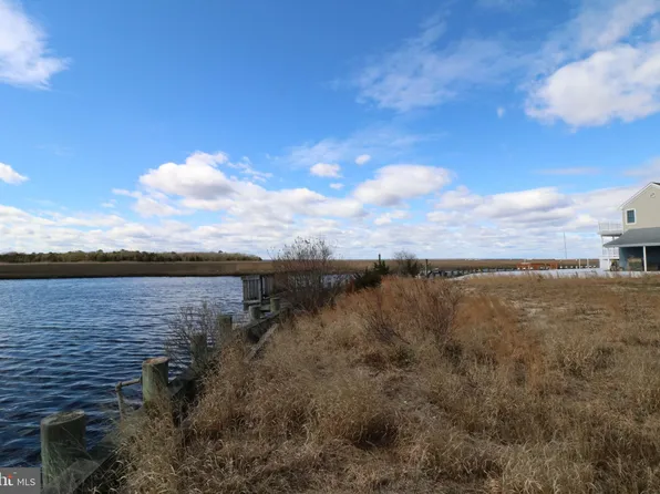 17 Toms Ct, Little Egg Harbor, NJ 08087