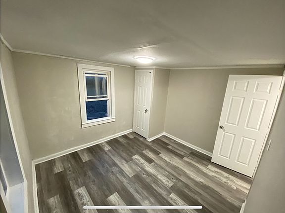2nd image of 2642 N Quincy Ave