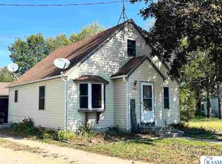 206 McKinley St, Manchester, MN 56007